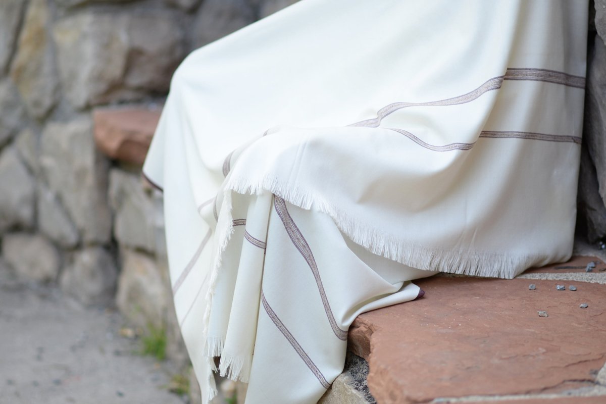 Meditation Shawl / Meditation Blanket / Prayer Shawl for Men Women (Clarity) - Meditation Shawl