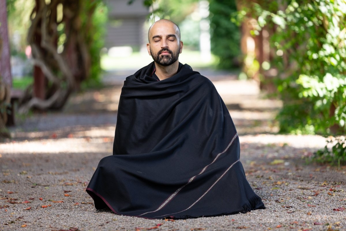 Meditation Shawl / Meditation Blanket / Prayer Shawl for Men Women (Clarity) - Meditation Shawl