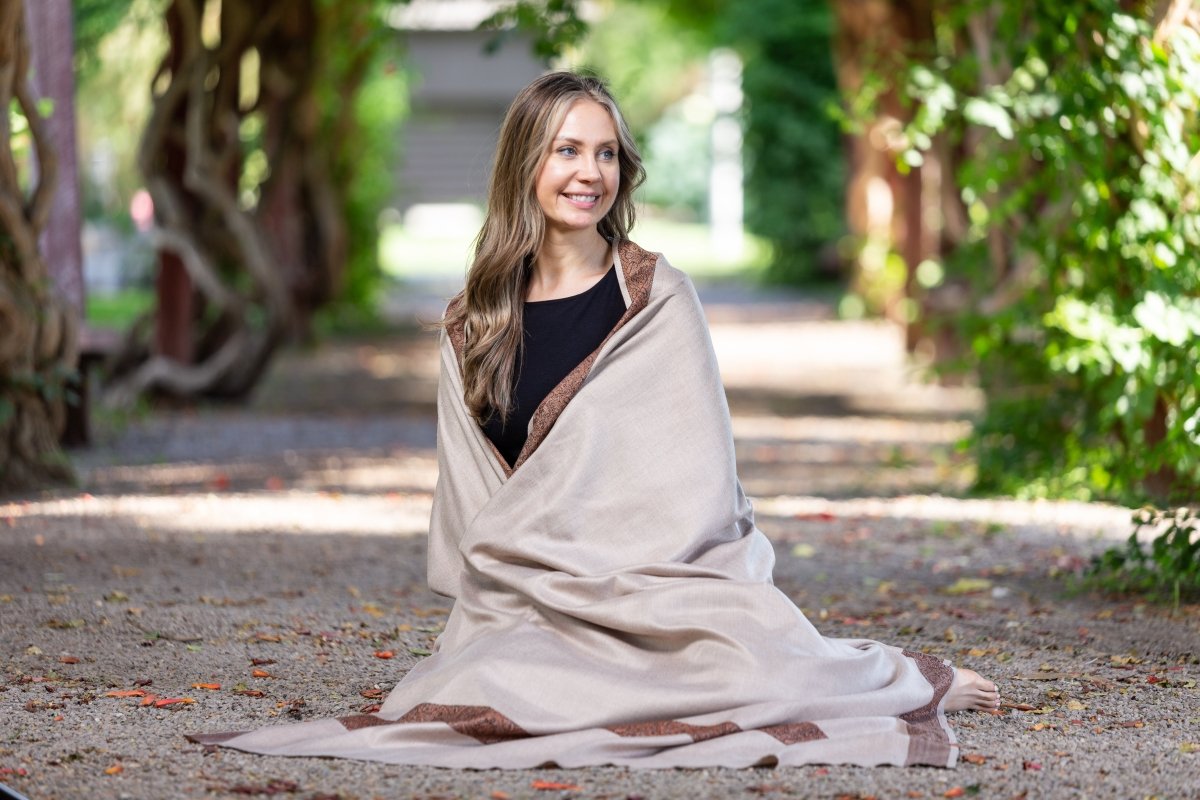 Meditation Shawl / Meditation Blanket / Prayer Shawl for Men Women (Gratitude) - Meditation Shawl