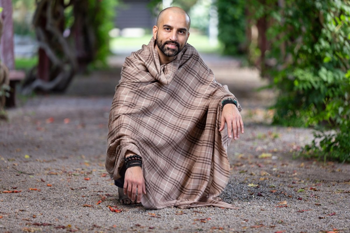 Meditation Shawl / Meditation Blanket / Prayer Shawl for Men Women (Strength) - Meditation Shawl