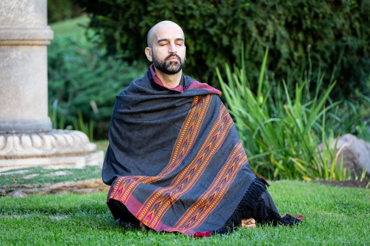 Meditation Shawl / Meditation Blanket / Prayer Shawl for Men Women (Truth) - Meditation Shawl
