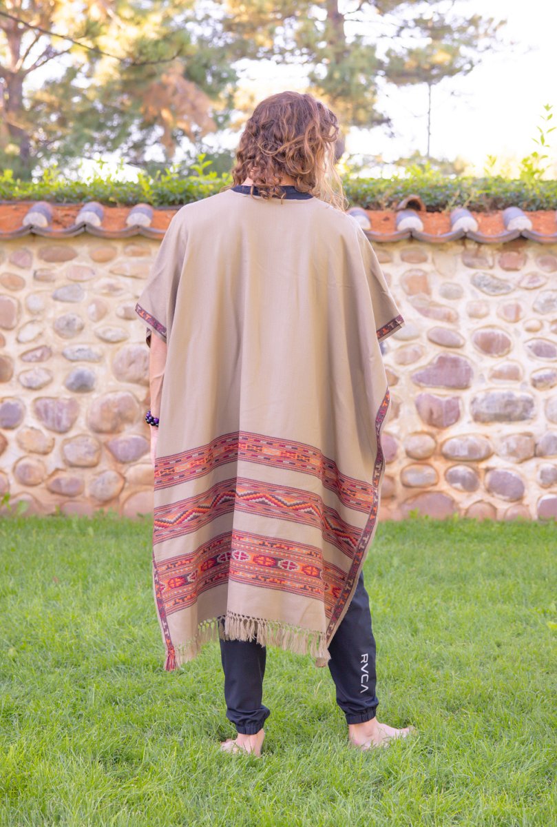 Poncho (Experience) -