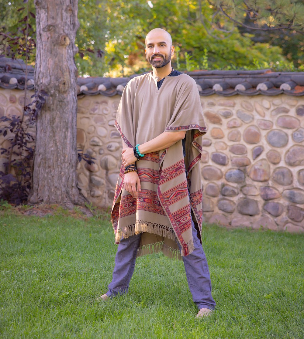 Poncho (Experience) -