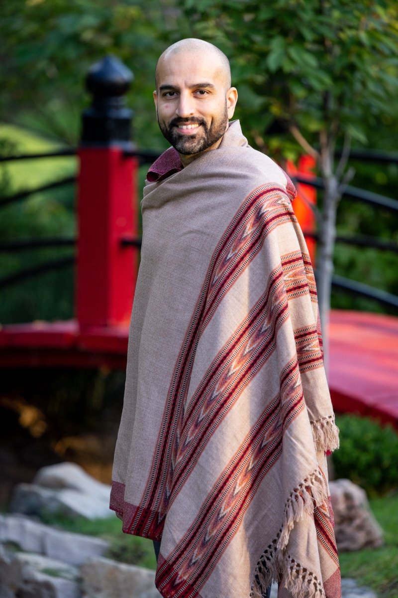  Prabhuji's Gifts Yoga Meditation Prayer Shawl - Mantra Om Yoga Meditation  Blanket - Meditation Shawl Wraps for Women and Men : Clothing, Shoes &  Jewelry